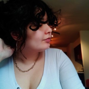 Her Boyfriend Is Asleep So She Fucks The Hot Flight Attendant Instead_SecretScrypts